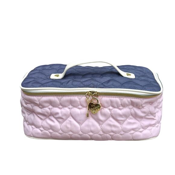 BETSEY JOHNSON  Quilted Heart Zippered  Makeup Case/Train case with handle - Picture 1 of 15